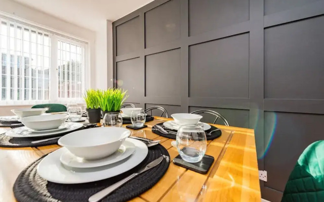 Premium 4 Bed Detached in Heswall