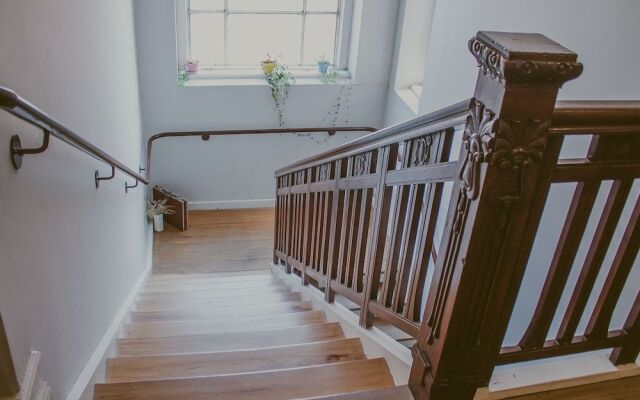 Vila Santa Eulália Hostel