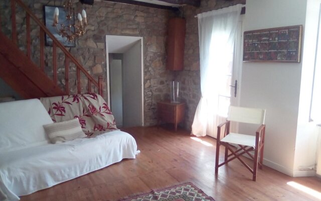 House With 2 Bedrooms in Pléhédel, With Enclosed Garden and Wifi - 8 k