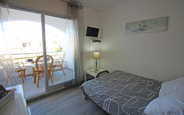 BASIC COMFORT Estudio Pattaya 0156