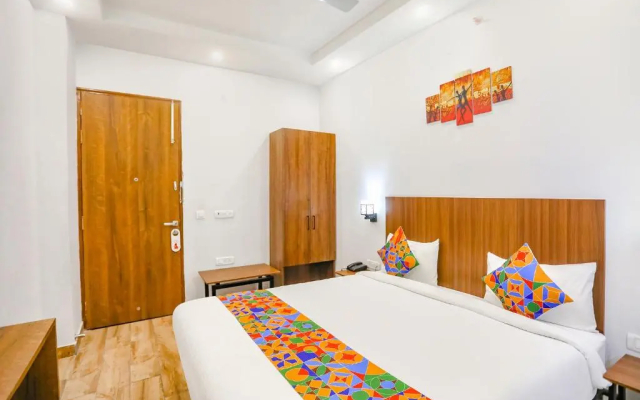 FabHotel Indirapuram by SBG Near Sec 62 Noida