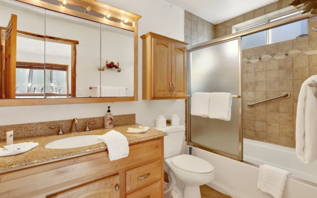 Mockingbird in Moonlight #2527