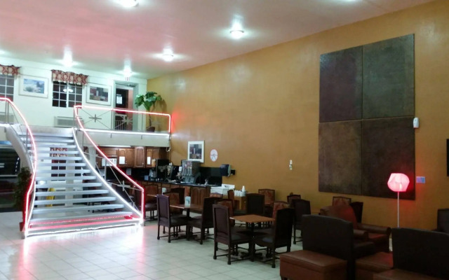 Red Carpet Inn & Suites