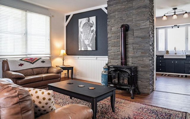 The Downtown Hive by Revelstoke Vacations