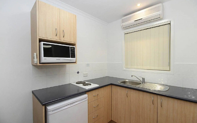 Browns Plains Motor Inn