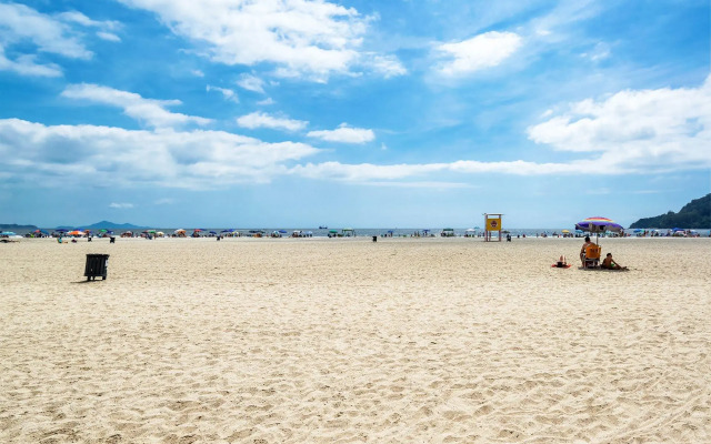 Apto pé na areia em Balneário Camboriú CET602