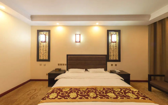 Yanlong Hongshun Hotel