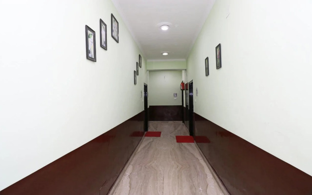 Oyo 19848 Hotel Saraswati Palace