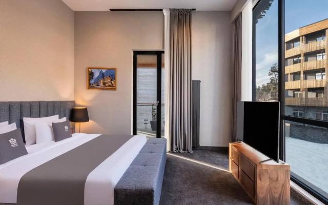 Sunny Hotel