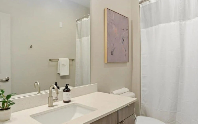 Cozysuites Modern 1BR Lawrenceville