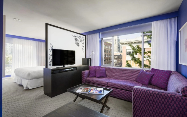 OPUS Hotel Vancouver