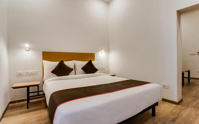 OYO Townhouse 135 Gandhi Hall