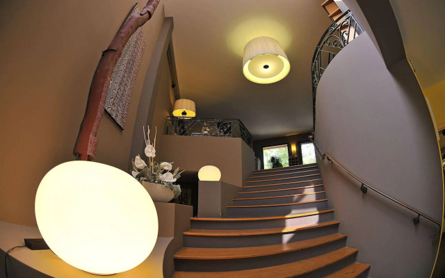 Hotel Spa & Restaurant Cantemerle