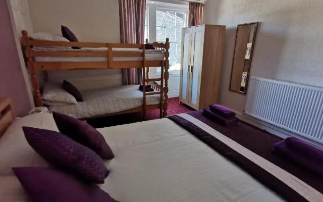 St. Ronan's Hotel by OYO Rooms