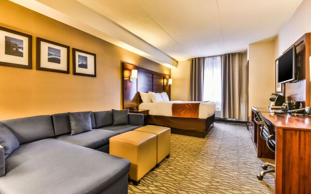 Comfort Suites Downtown