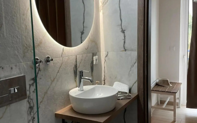 Gennadi Beach Apartments