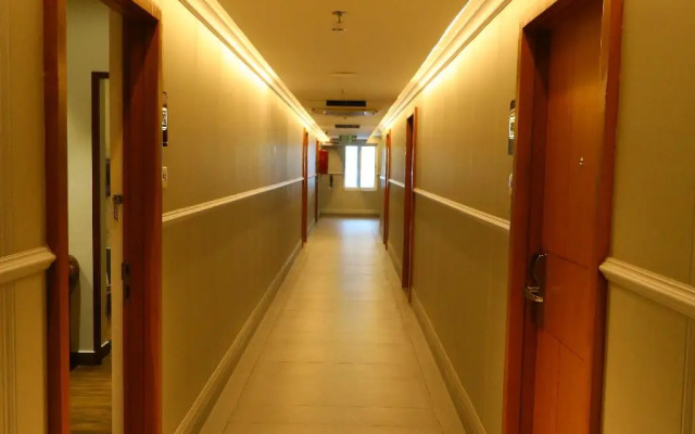 Hotel Gokulam Park