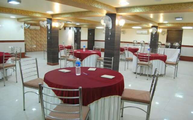 Hotel Raghav Palace