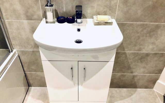 Snapos Luxury Serviced Apartments – Meridian House - Bedford