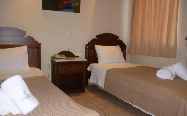 Byron Hotel