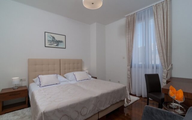 Luxury Rooms near Beach 1