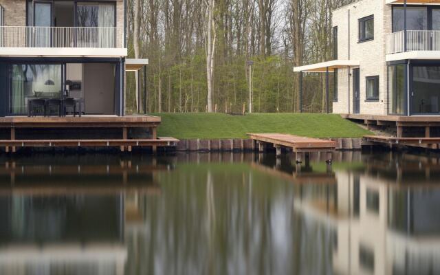 Luxurious Villa With a Jetty, Close to Veerse Meer