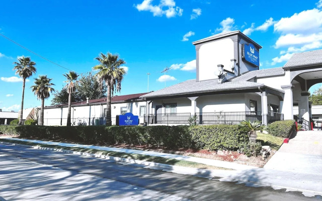 Hotel O Regency Suites Houston - IAH Beltway 8