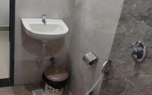 Purple Beds by VITS Daman