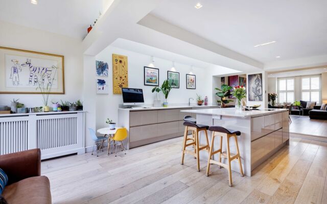 Spacious Hammersmith Family Home