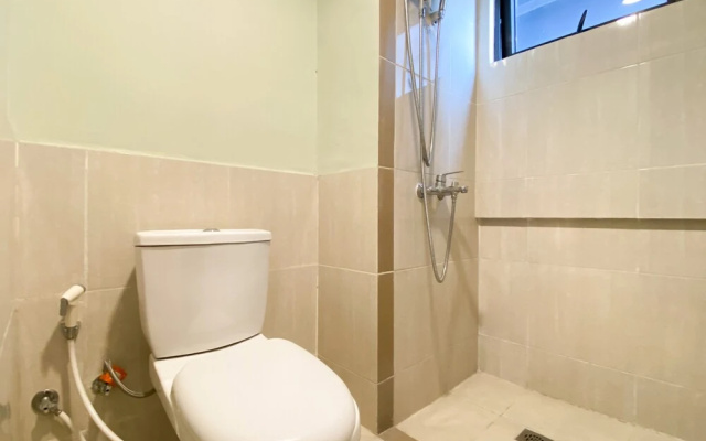 Comfort Stay And Simply 2Br At Meikarta Apartment