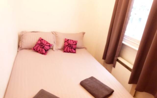 SS Property Hub – Apartment Close to Hyde Park