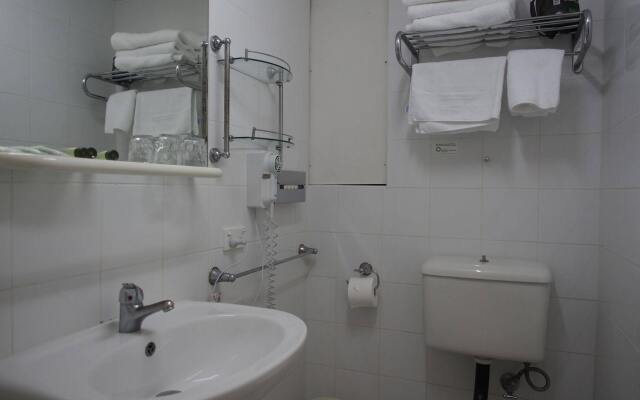 Edgecliff Lodge Motel