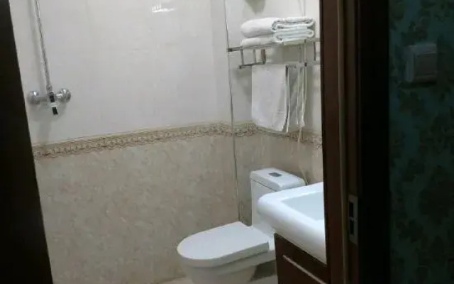 Tieling Traffic Hotel