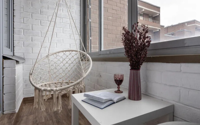 Lee Apartments on Institutskaya street, 6