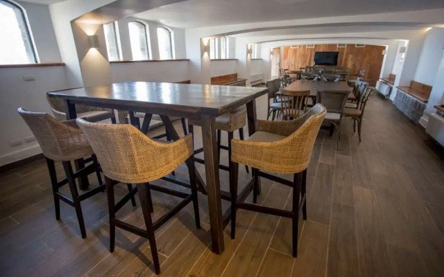 Yachting Hotel Quintero