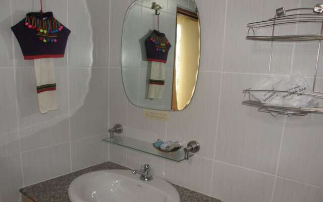 Montharntham Resort Ruknailuang