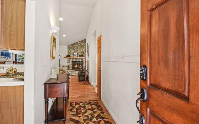 Tranquil Tumbleweed Close to Skiing & More!