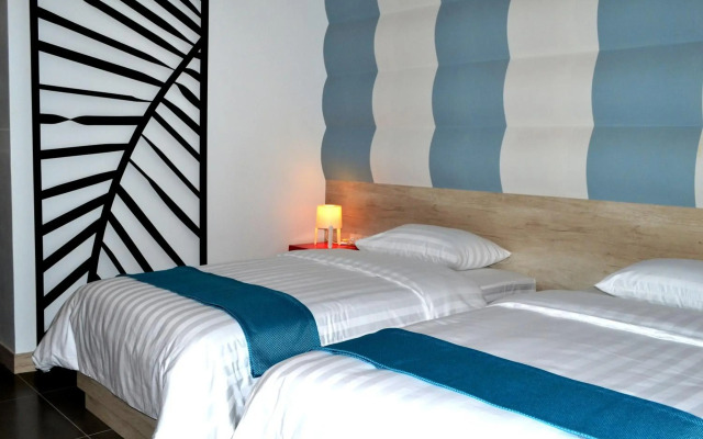Flipper Lodge Hotel