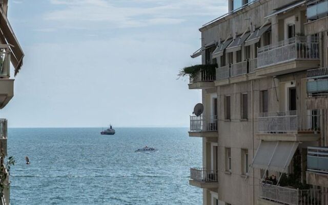 Fabulous Sea View Apartment