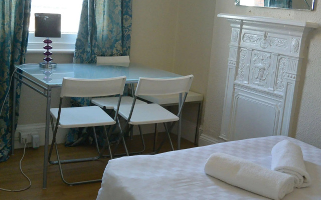 Hostel 7