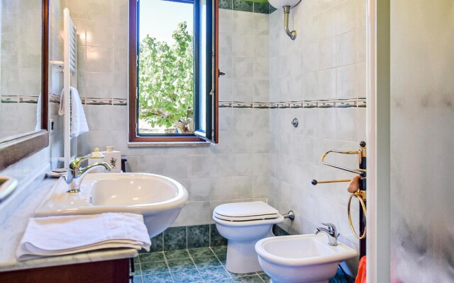 Nice Home in Santa Maria di Castell With 3 Bedrooms and Wifi