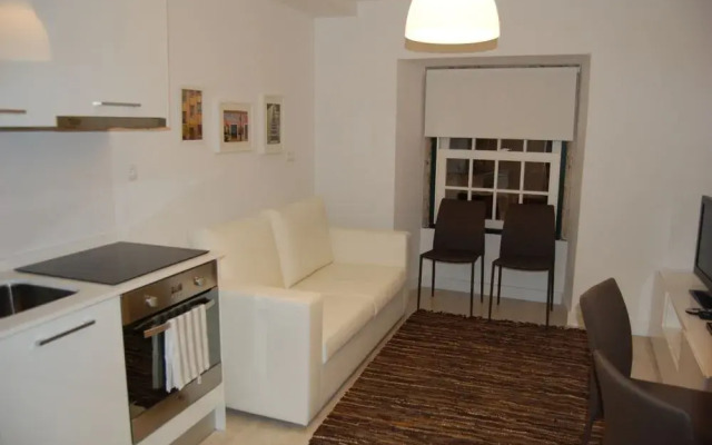 Wallis Apartments