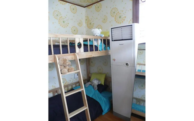 Springflower Guesthouse - Hostel
