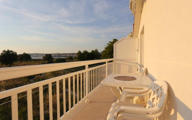 Apartment Lias 2 - with restaurant: A9 drugi kat Rogoznica, Riviera Sibenik