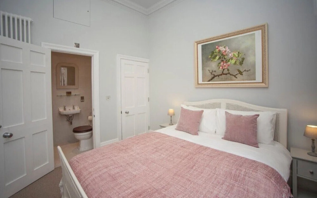 Stylish City Centre Apartment - Bath