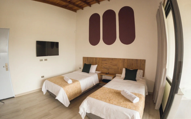 Viajero Guatapé Hostel & Lake Club