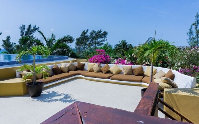 Casa Soleada 2 Bedroom Condo by RedAwning