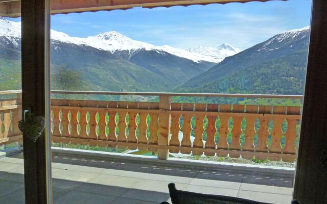 Chalet in Hyrymence With Terrace