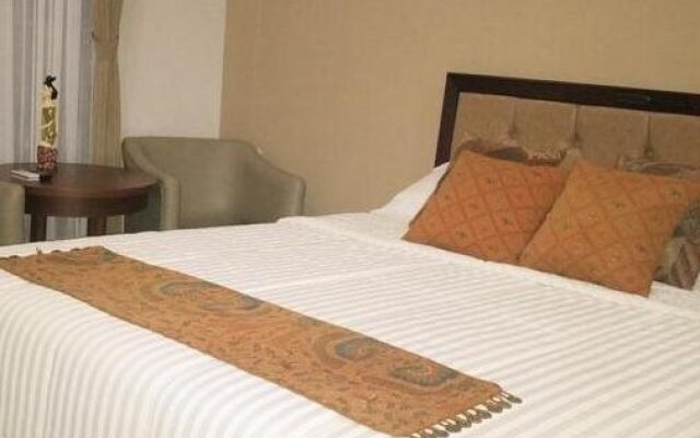 Adelia Hotel