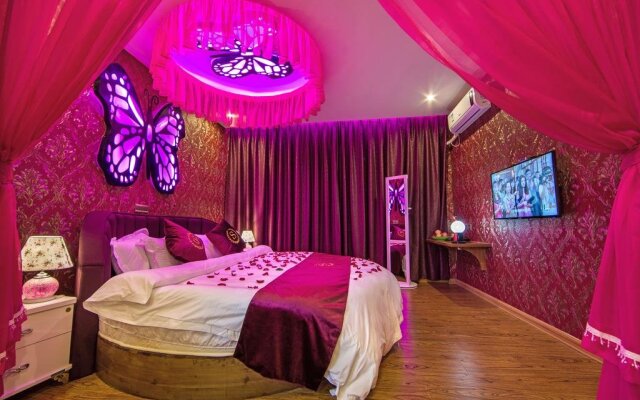 Dream In Jiangnan Hotel